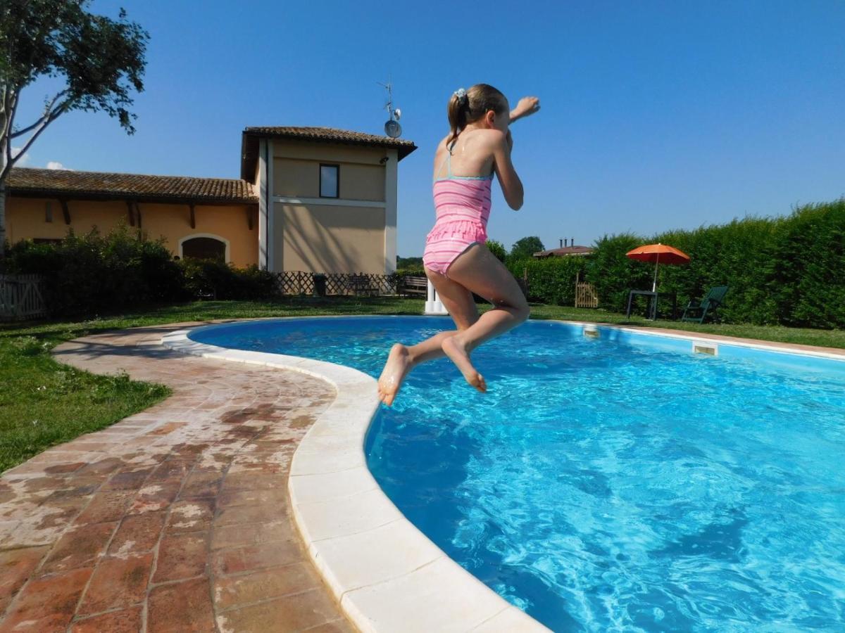 Hotel Villaggio Le Stelline Montefalco Ngoại thất bức ảnh