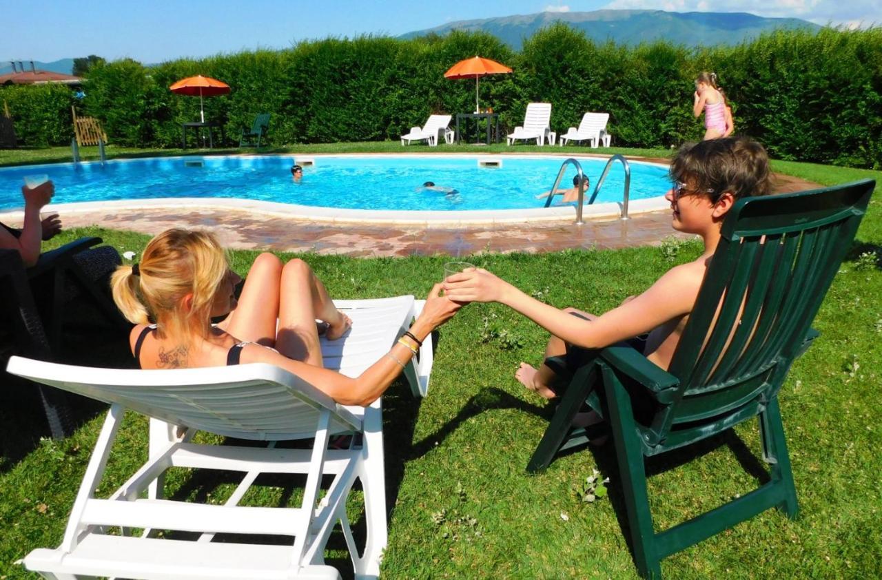 Hotel Villaggio Le Stelline Montefalco Ngoại thất bức ảnh