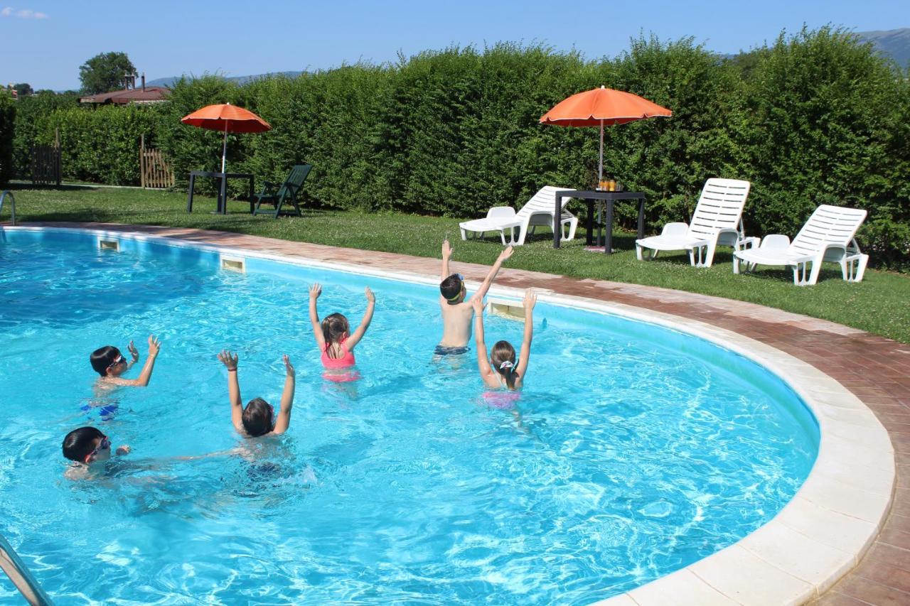 Hotel Villaggio Le Stelline Montefalco Ngoại thất bức ảnh