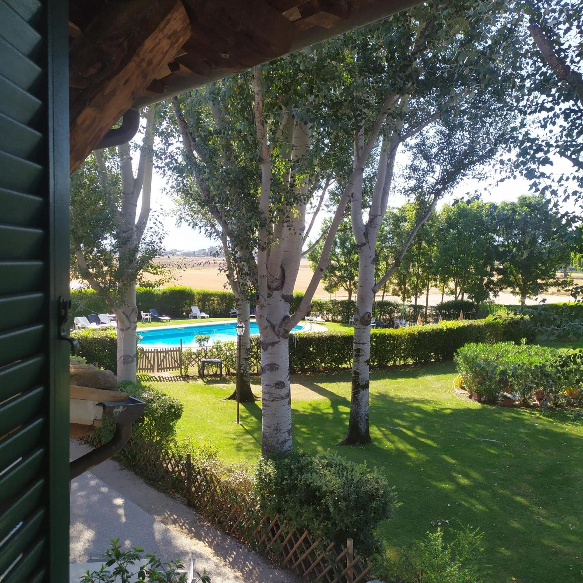 Hotel Villaggio Le Stelline Montefalco Ngoại thất bức ảnh