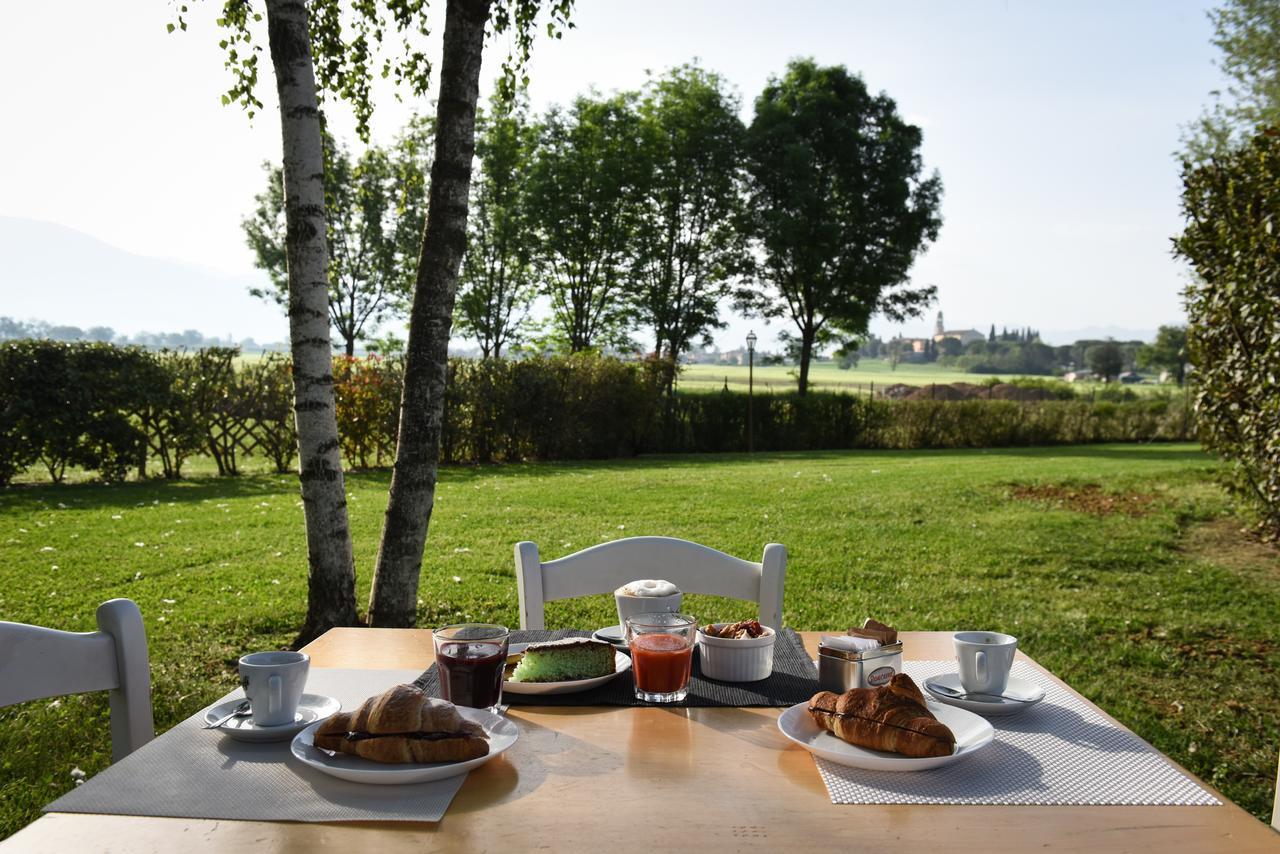 Hotel Villaggio Le Stelline Montefalco Ngoại thất bức ảnh
